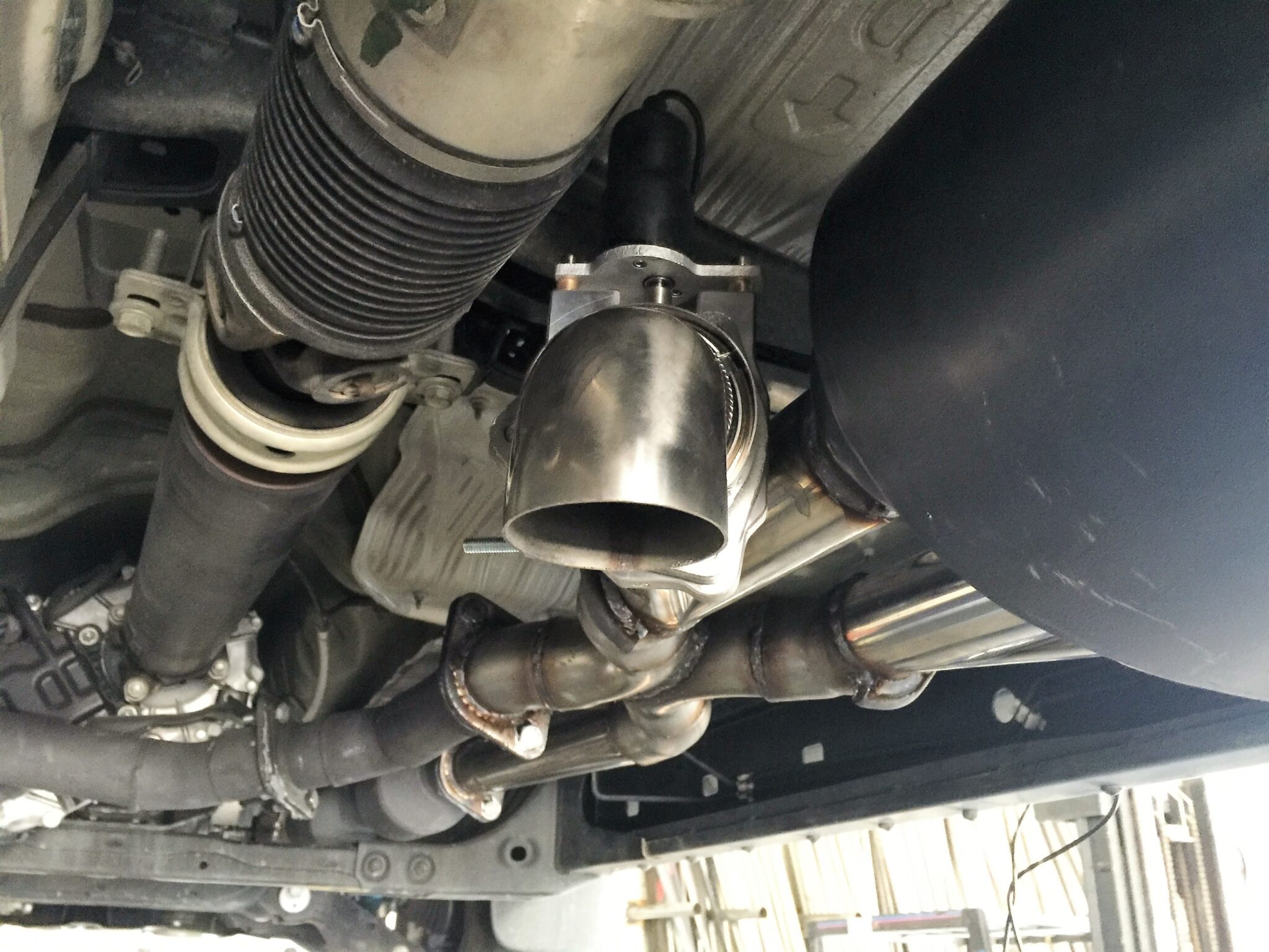 5 Best Exhaust Gas Cutouts in 2021 Emlii