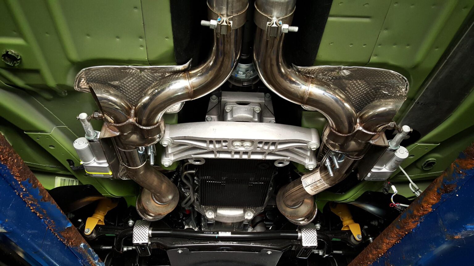 5 Best Exhaust Gas Cutouts in 2021 Emlii