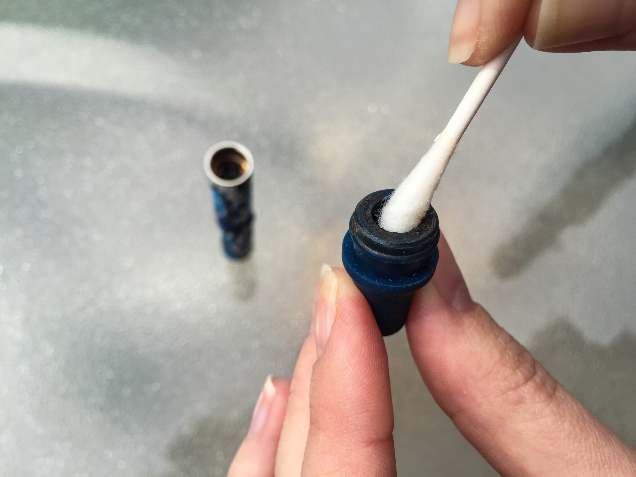 How to Clean a Subohm Vape Coil 2022 Guide Emlii