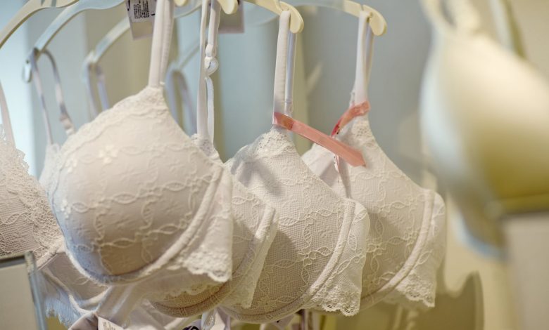 The Dos And Don Ts Of Buying Lingerie For Your Partner 2023 Guide Emlii